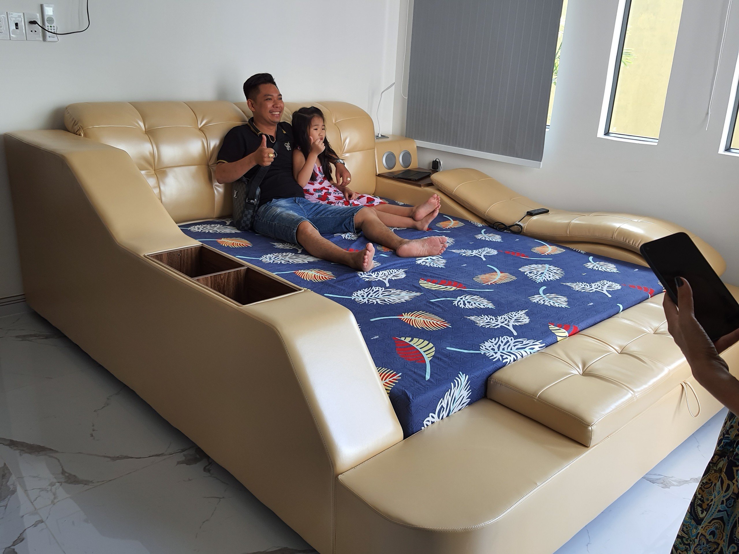 Giường ngủ cao cấp Juno Sofa lọt lòng nệm 1m6 x 2m 