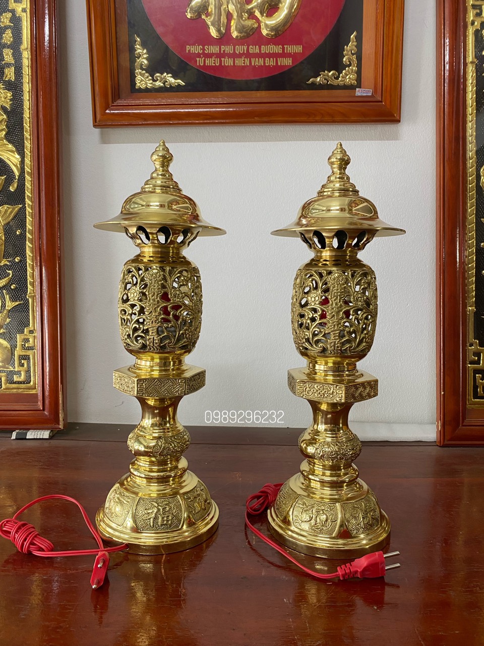 Đôi Đèn thờ lục giác bằng đồng cao 48cm
