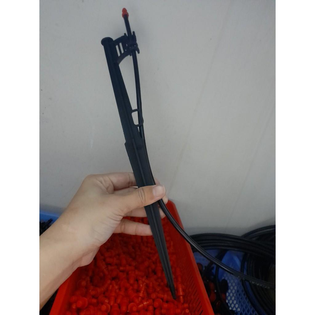 Que cắm giữ đầu phun tưới 33cm