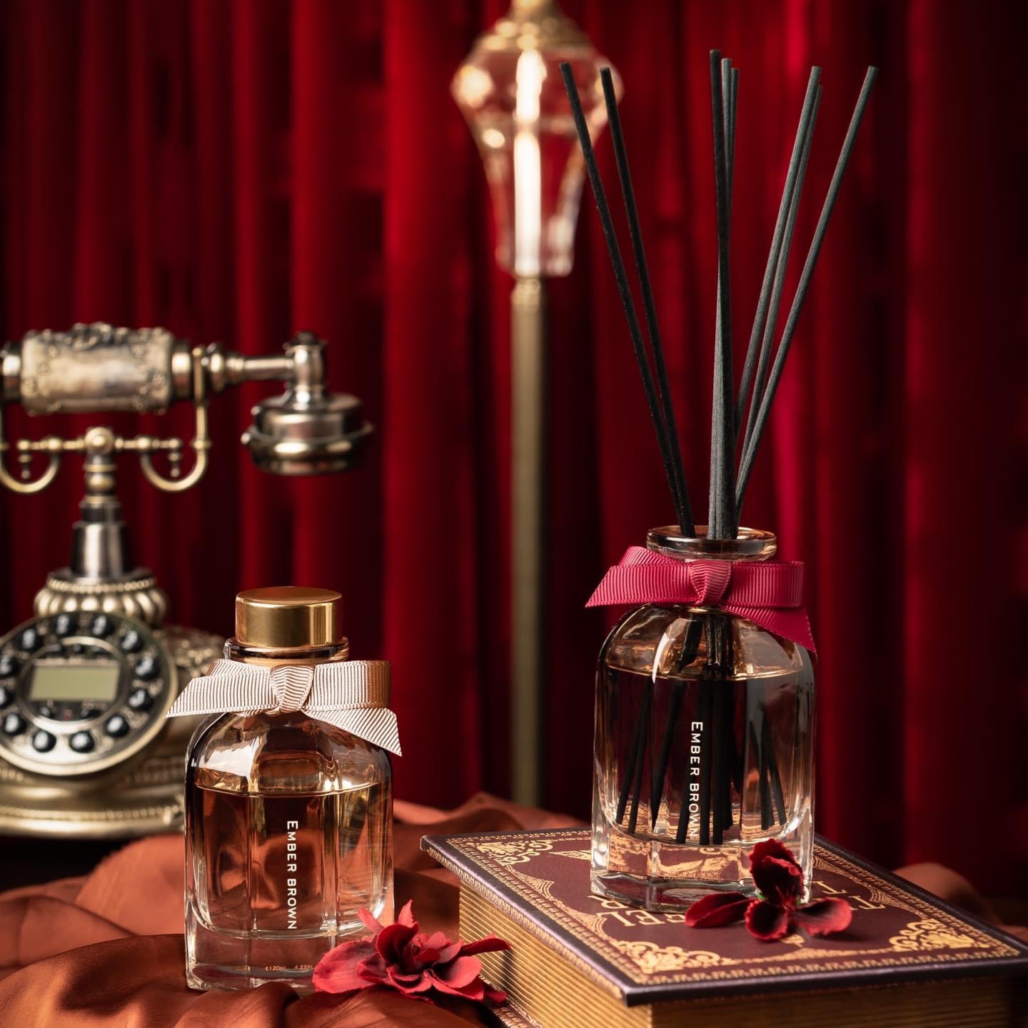 TINH DẦU NƯỚC HOA CAO CẤP EMBER BROWN - PHIÊN BẢN ĐẶC BIỆT BURGUNDY HƯƠNG PLAZA ATHÉNÉE