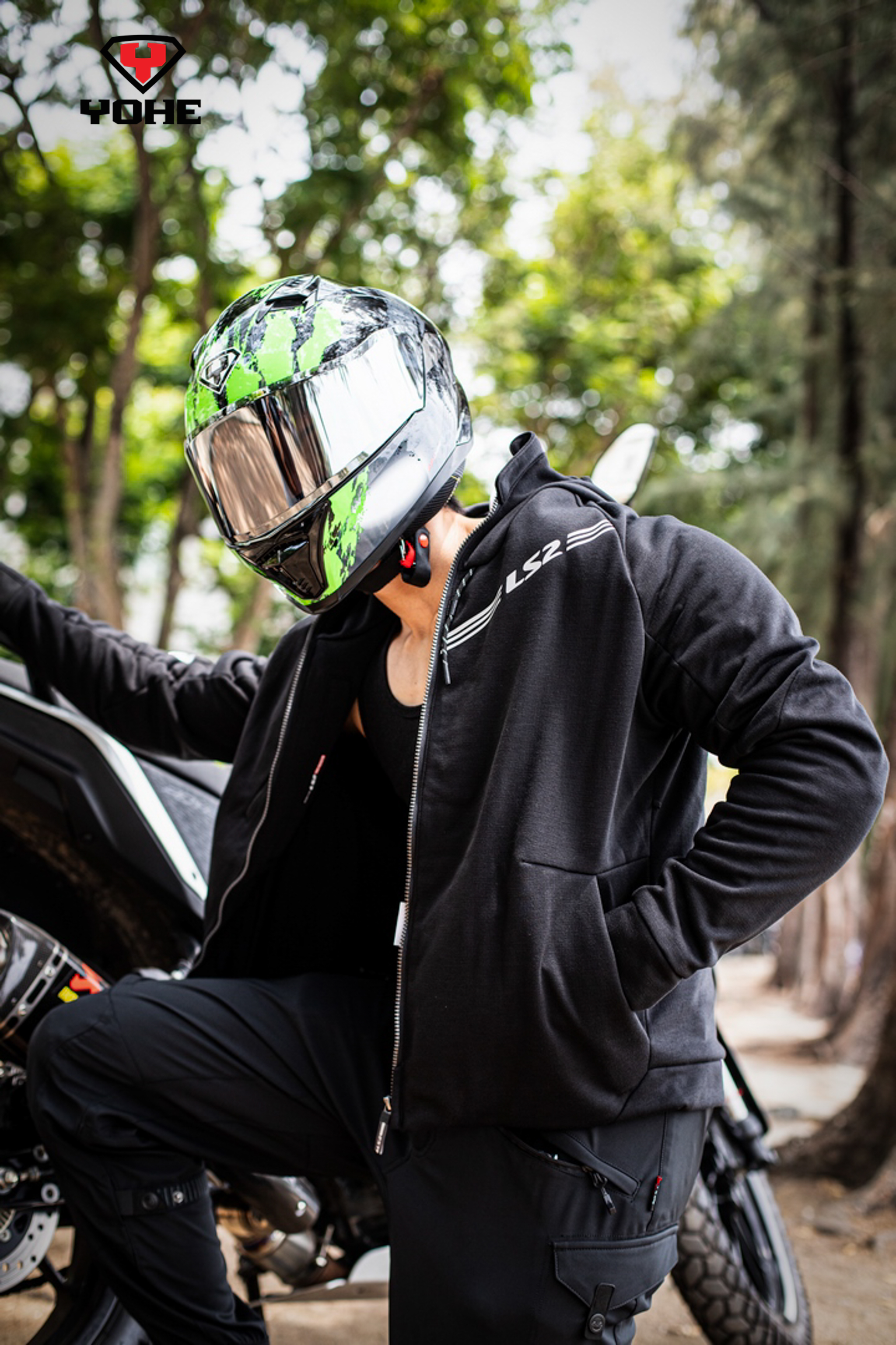 Mũ Bảo Hiểm Fullface YOHE 985 tem