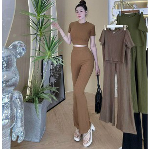 Set Bộ Croptop Quần Ống Loe, Bộ Áo Croptop Quần Ống Loe (SN224)