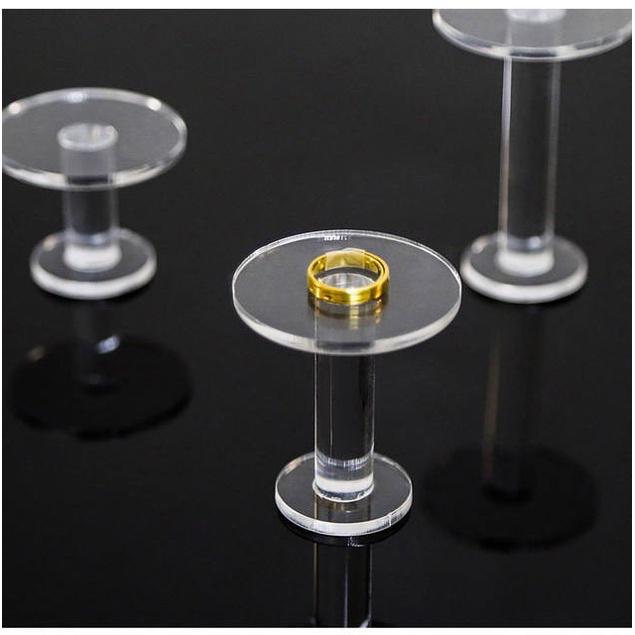 Kệ/giá đỡ mica trưng bày đồ trang sức nhẫn, bông tai, nhiều kích thước, nhiều màu - Xanh lá