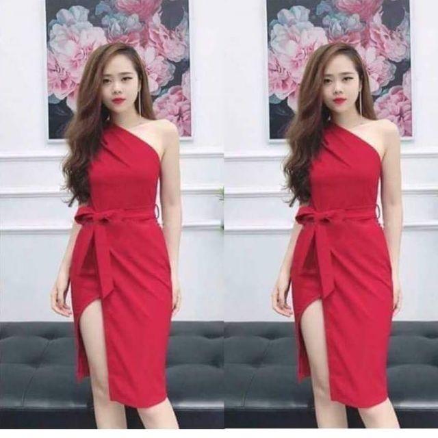 Đầm body lệch vai thắt nơ eo