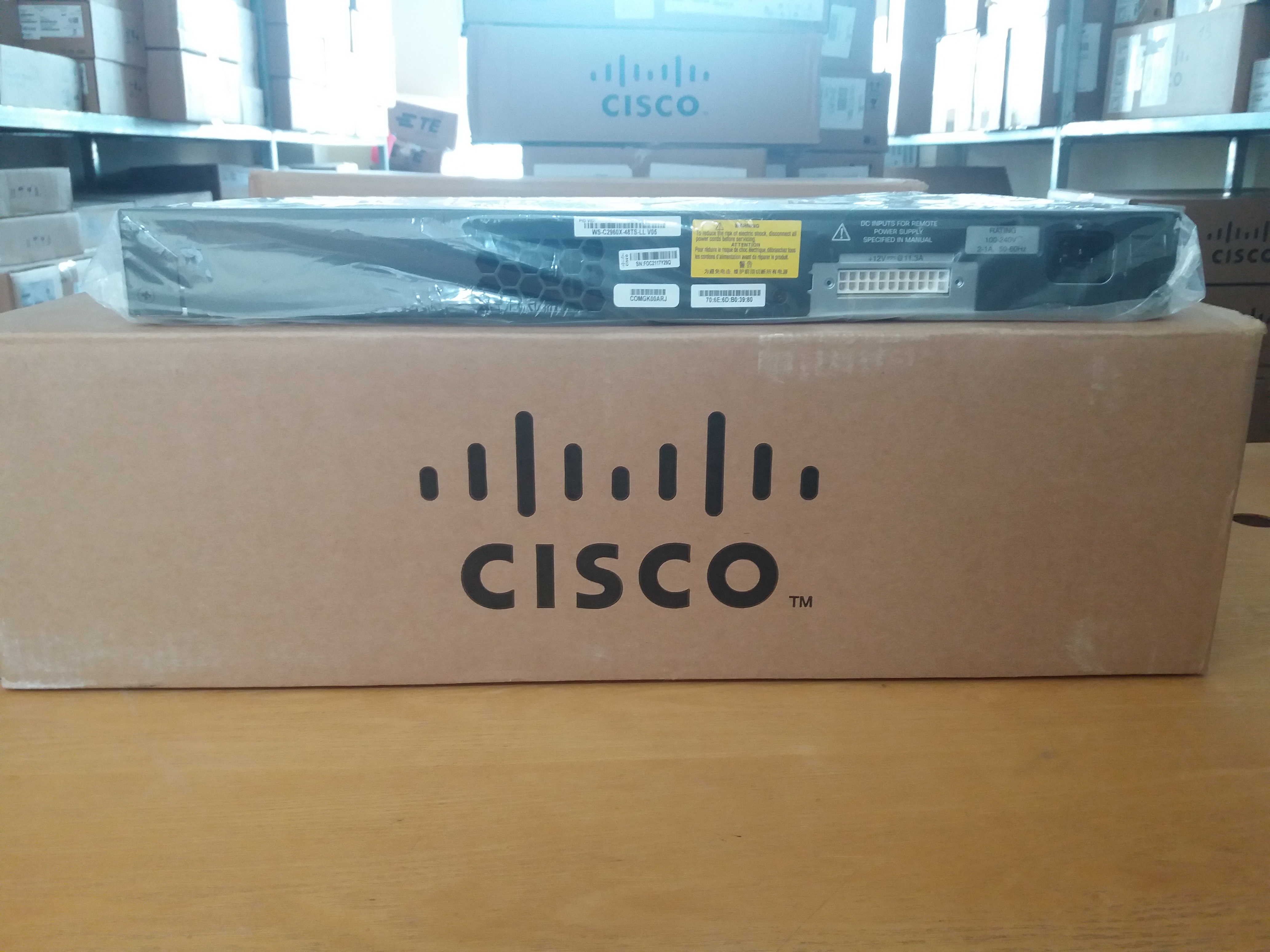 Thiết bị mạng Switch Cisco WS-C2960X-48TS-LL - Hàng nhập khẩu