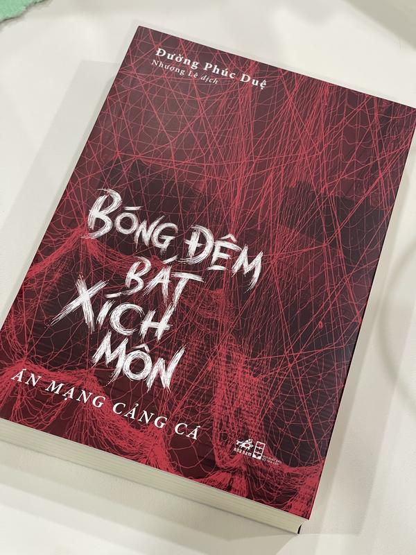 Sách - Bóng Đêm Bát Xích Môn (Nhã Nam HCM)