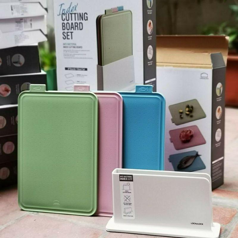 Bộ 3 Thớt Nhựa Kháng Khuẩn Kèm Giá Đỡ Cao Cấp CSC251