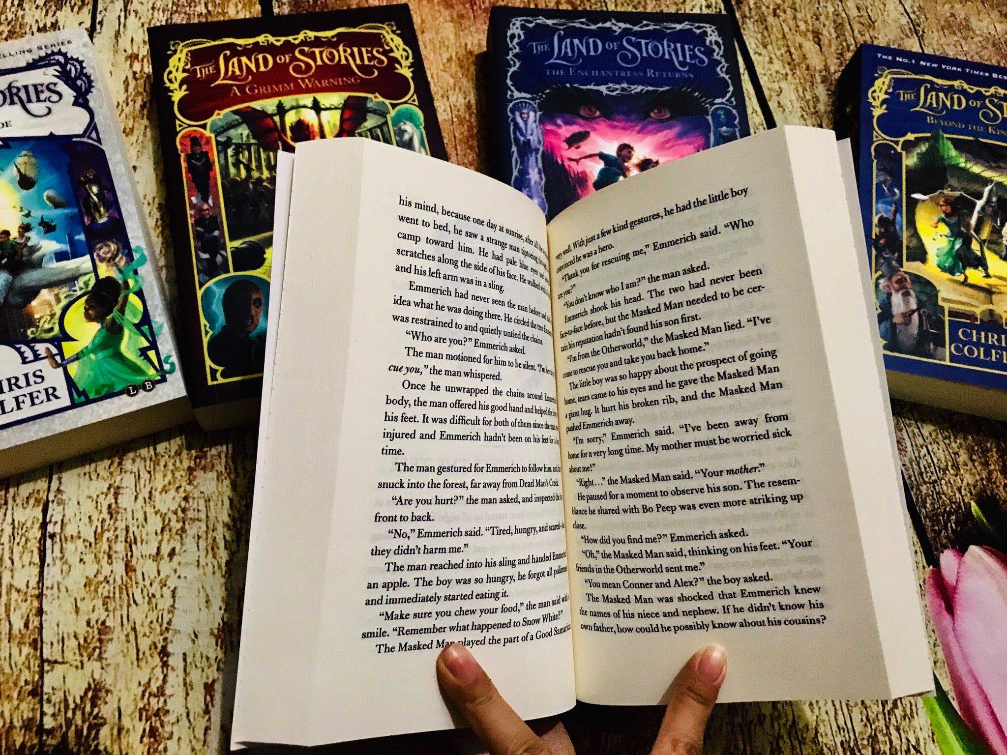 The land of stories 6c nhập box set kèm audio
