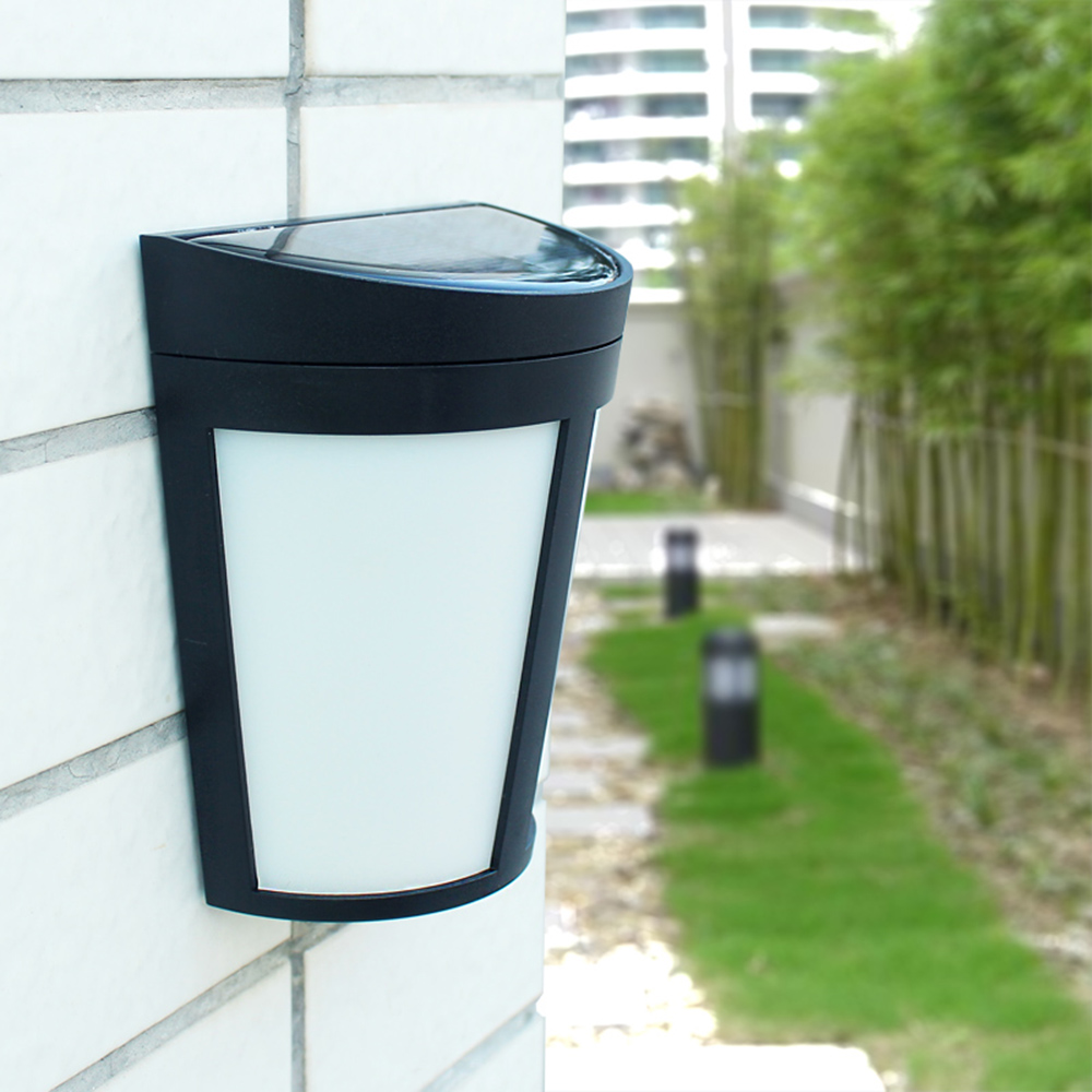 Đèn LED năng lượng mặt trời 6 LEDS treo tường ngoài trời có khả năng điều khiển ánh sáng, chống nước IP65 tích hợp