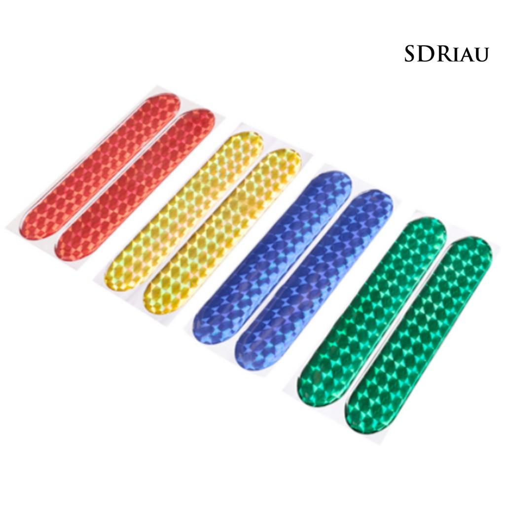 Set 2 Miếng Dán Phản Quang Chống Va Chạm Cho Cửa Xe Hơi Tiện Dụng