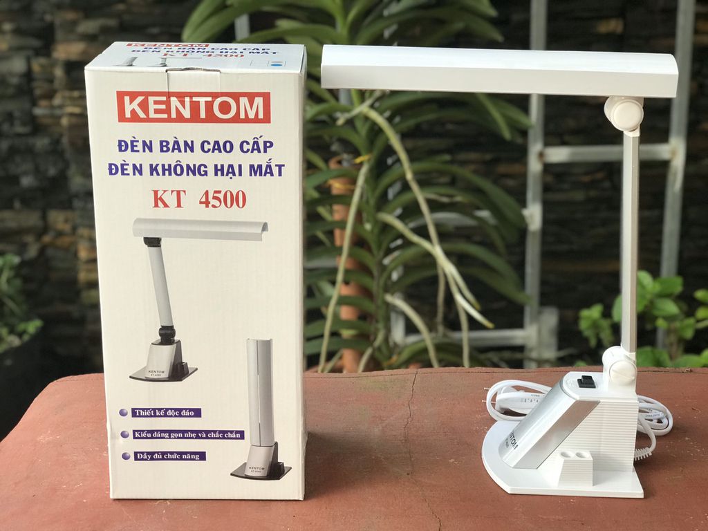 Đèn Bàn Kentom KT4500