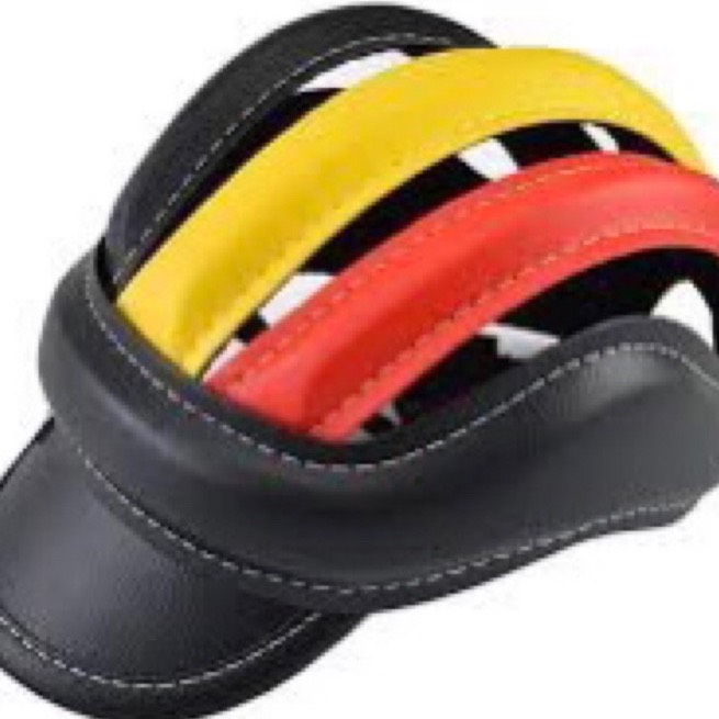 Mũ bảo hiểm 3 sọc ( Cờ đức )