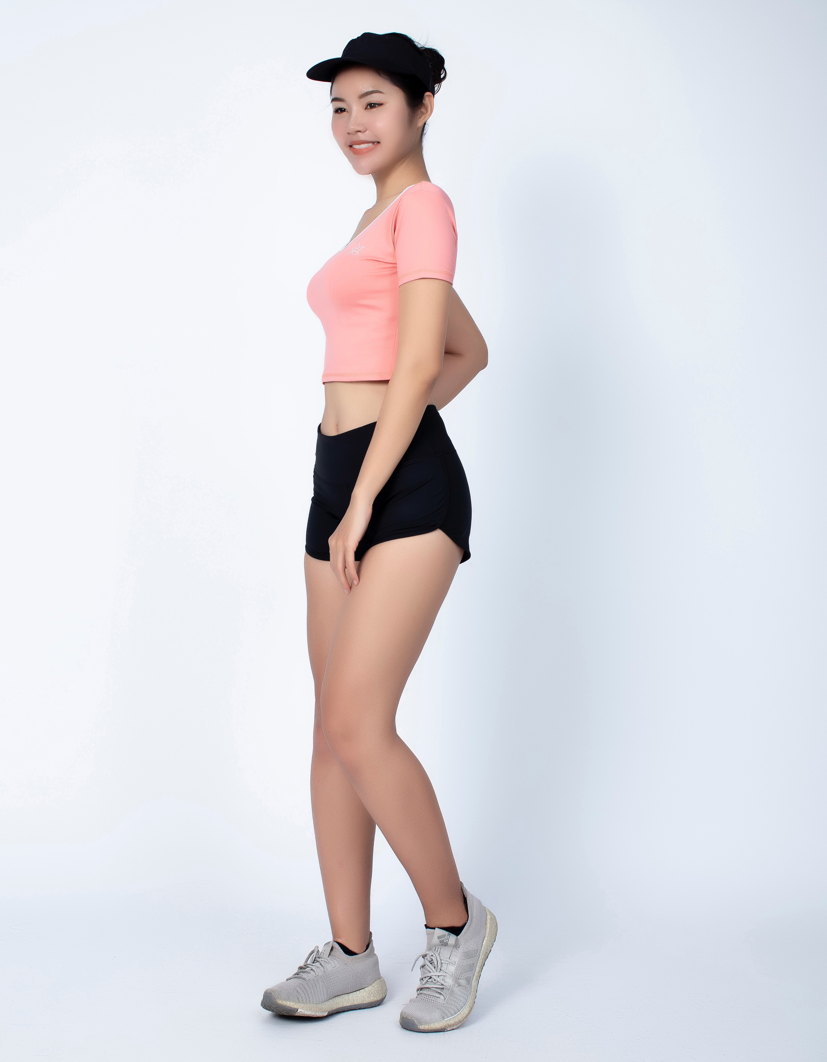 Bộ thể thao nữ quần short chữ V áo croptop có tay màu Cam - DN110