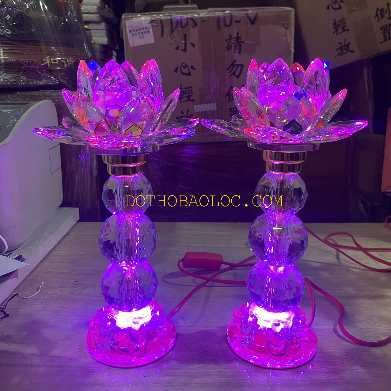 Đèn pha lê hoa sen 3 cục bông cao cấp nhập khẩu từ Đài Loan cao 30cm