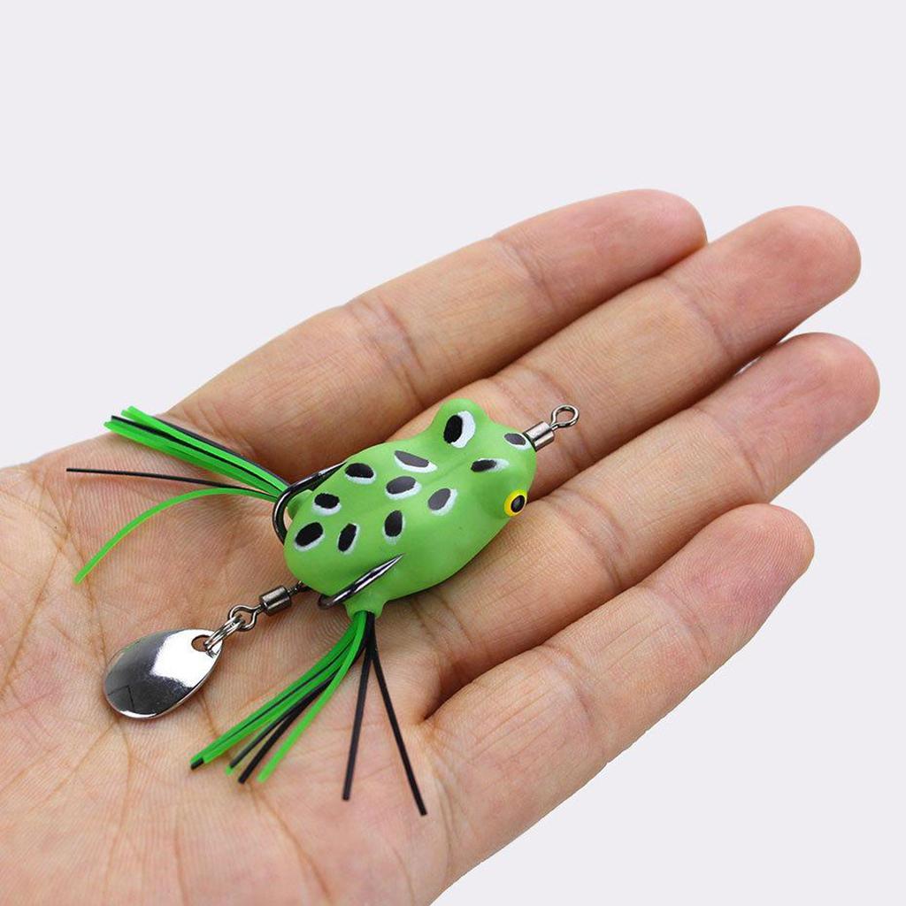 Soft Fishing Artificial Ray Frog With Hook Sequins Tail Green