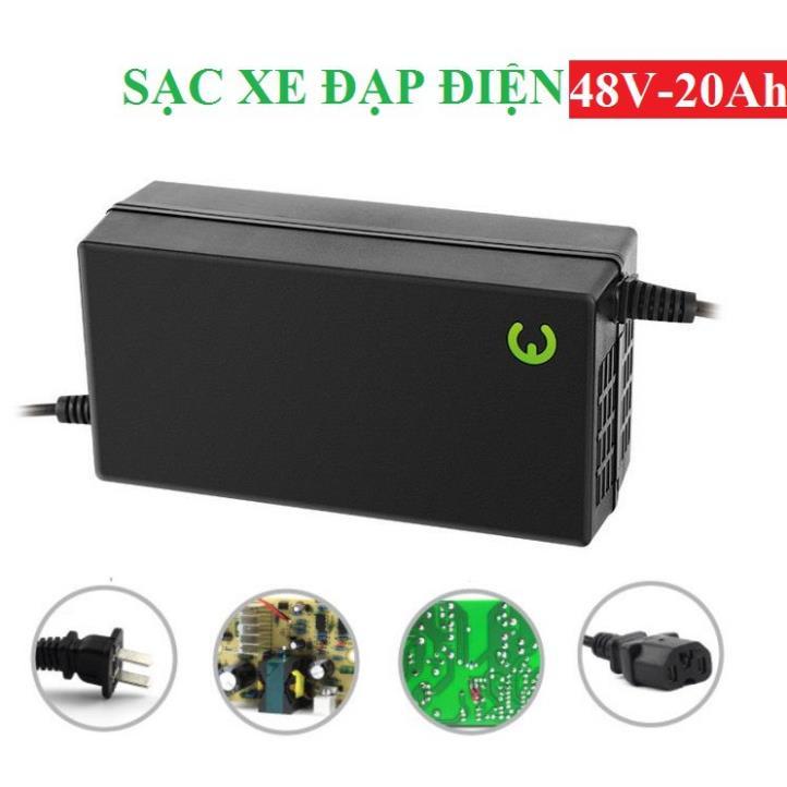 Sạc xe đạp điện 48V-20ah có quạt tản nhiệt đèn báo khi sạc đầy (Chân đặc), sạc ắc quy xe đạp điện, sạc bình ắc quy 12v