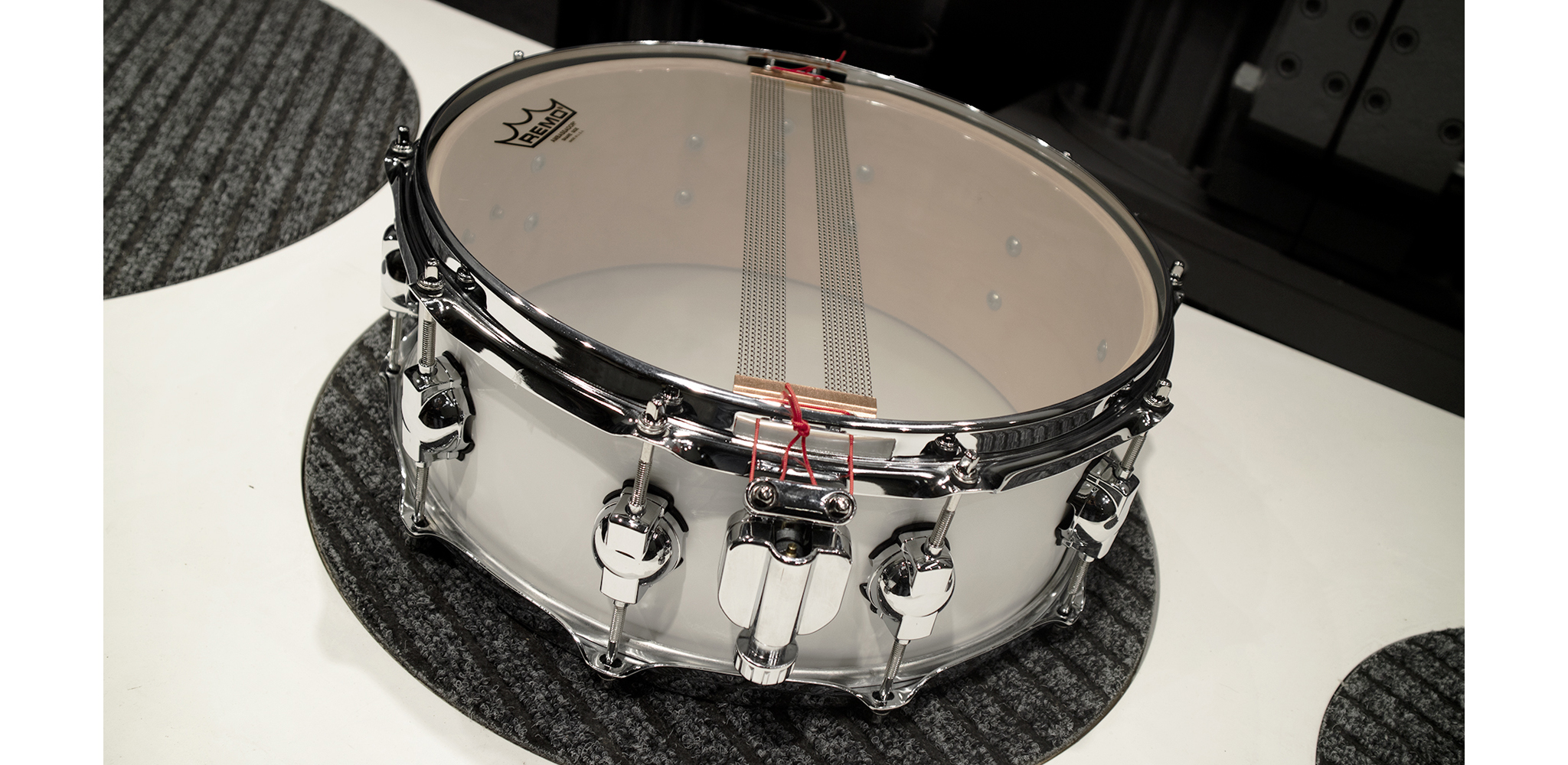 Venom 14&quot;X5.5&quot; White Pearl snare DS Drum-Hàng Chính Hãng