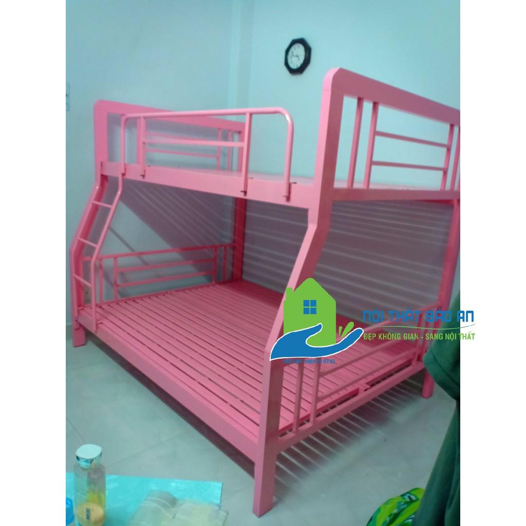 Giường sắt 2 tầng hộp vuông sắt 4x8 màu hồng kích thước từ