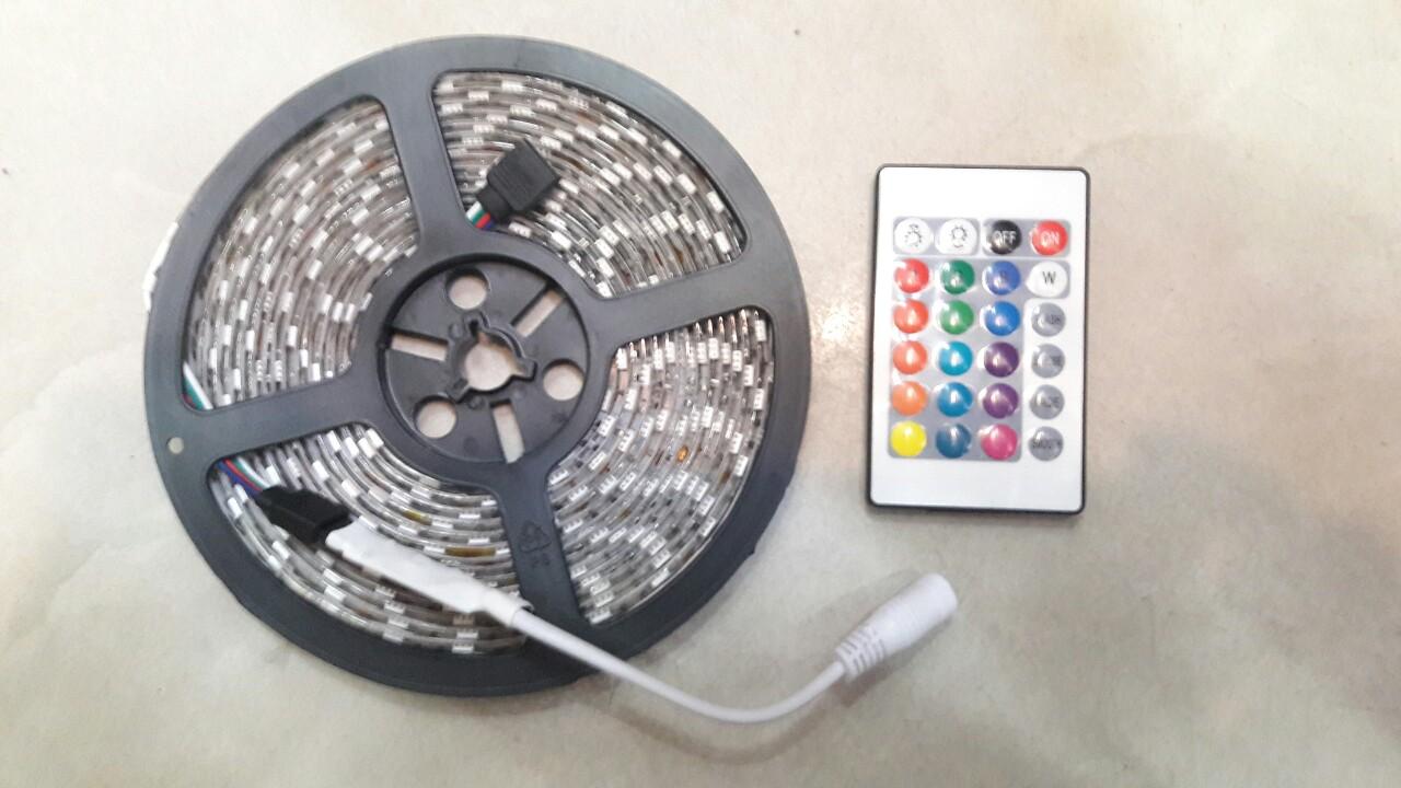 Cuộn dây LED 5M có keo RGB nhấp nháy