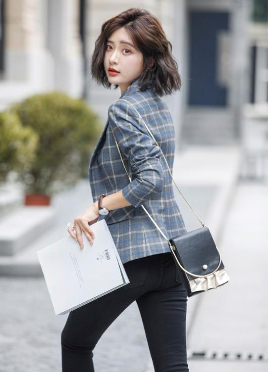 Hình ảnh Áo khoác vest nữ caro phong cách Hàn Quốc NA66