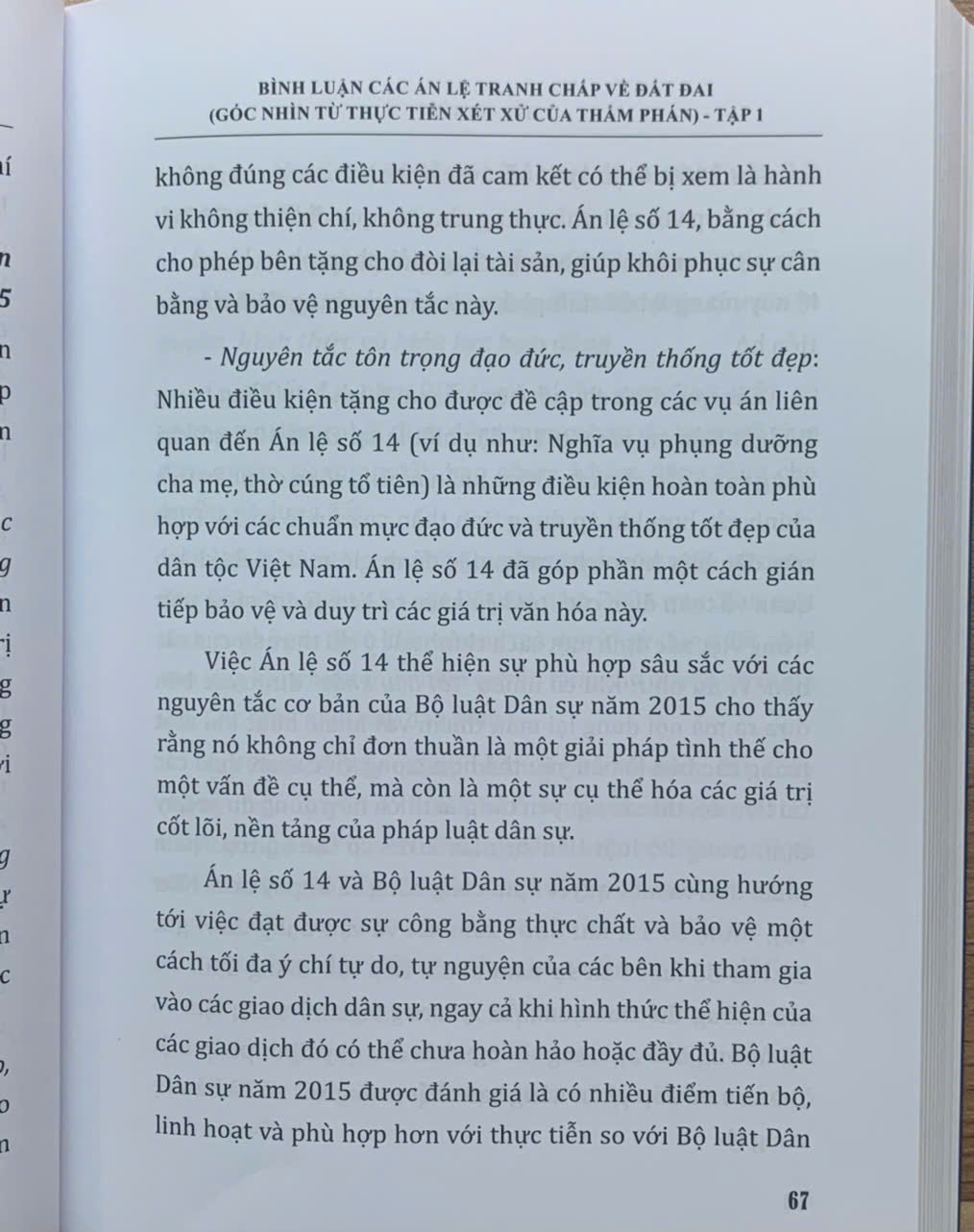 Bình luận các án lệ tranh chấp về đất đai – Góc nhìn từ thực tiễn xét xử của Thẩm phán (tập 1 và 2)