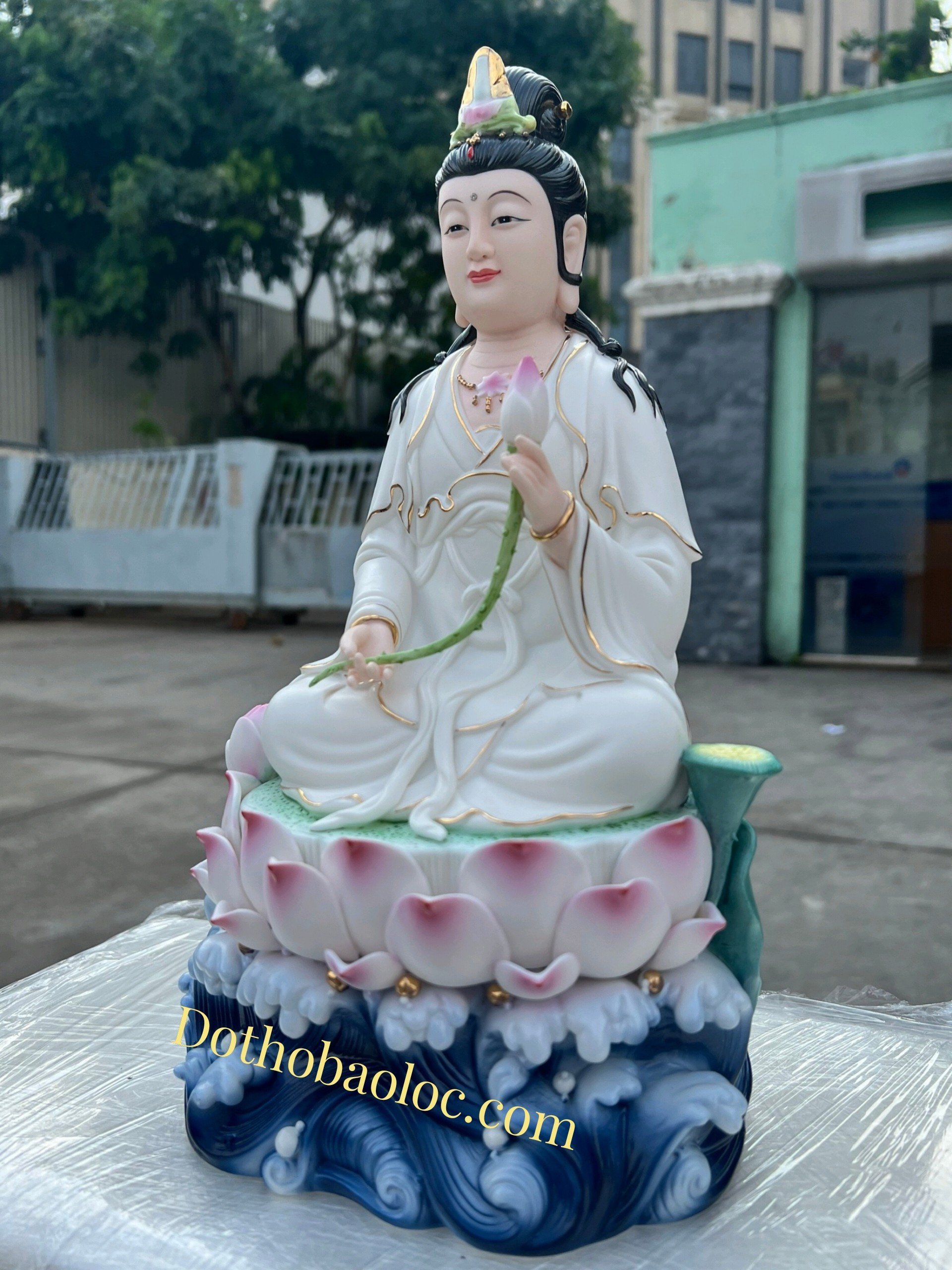 Tượng Đại Thế Chí cao cấp bằng sứ đế xanh cao 32cm
