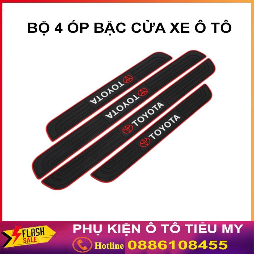 Bộ 4 Miếng Nẹp Bước Chân Bằng Cao Su Logo Hãng MAZDA Chống Trơn Trượt - Miếng Dán Chống Trầy Xước Bậc Cửa Lên Xuống Ô Tô