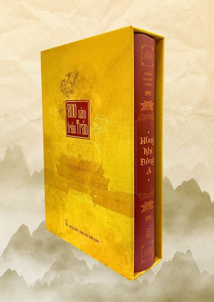 Sách Hùng Khí Đông A - Ấn Bản Đặc Biệt Nhân Dịp Kỷ Niệm 800 Năm Vương Triều Trần (1225 - 2025)