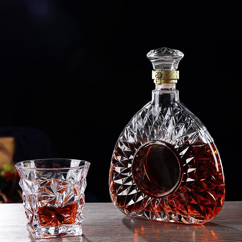 Bình đựng rượu thủy tinh cao cấp Bình ngâm rượu XO 700ml sang trọng