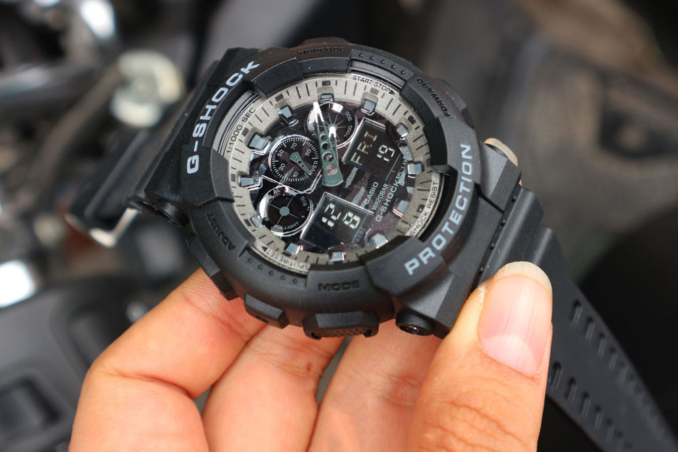 Đồng hồ nam dây nhựa Casio G-SHOCK GA-100CF-1ADR