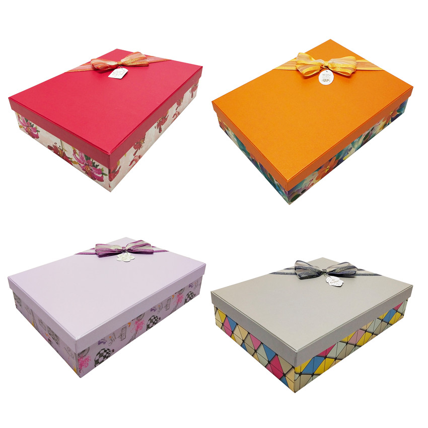 Hộp Quà Chữ Nhật Phượng Hoàng C204 - 31 x 22 x 7 cm - Giao mẫu ngẫu nhiên