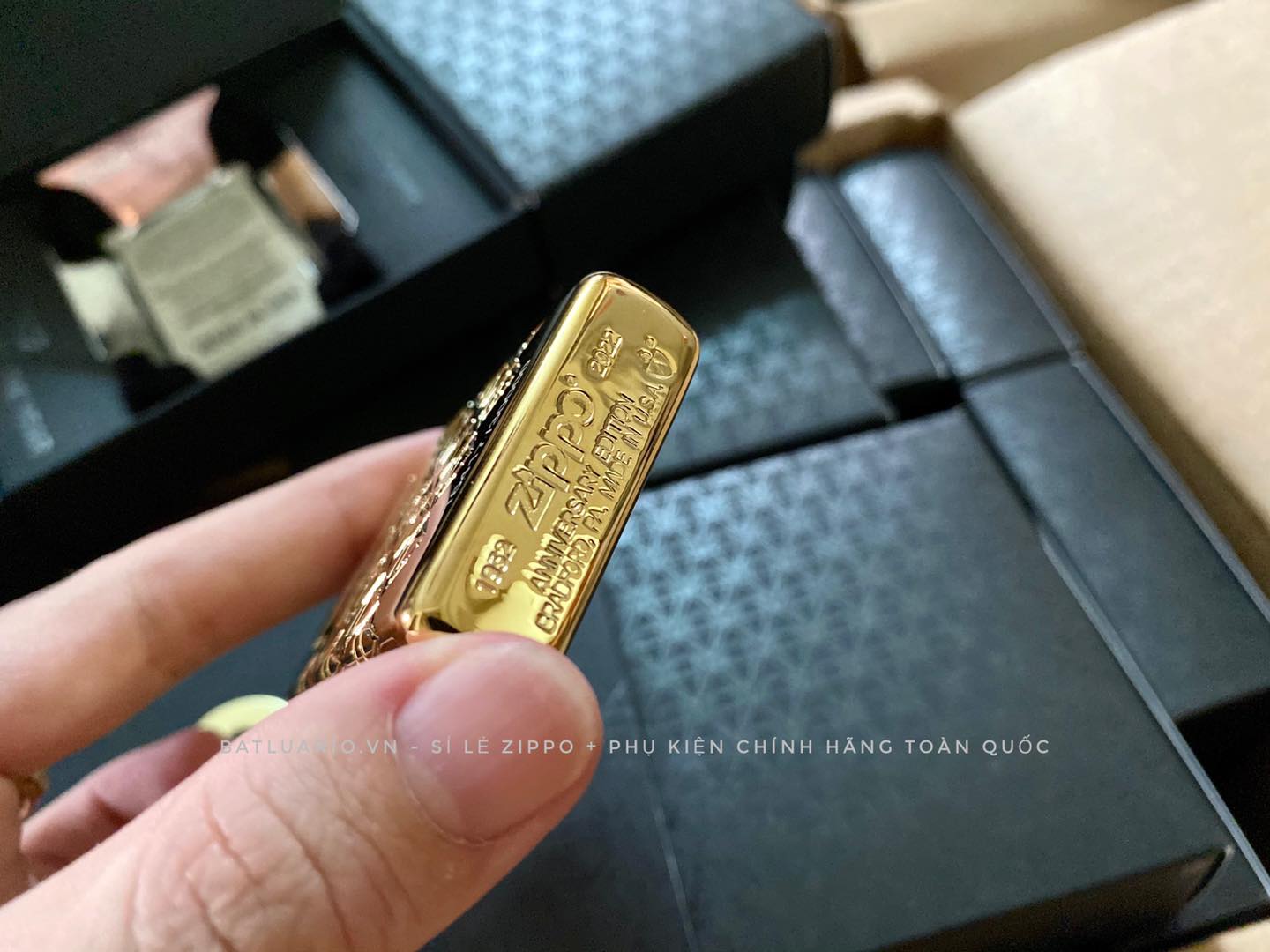 Bật Lửa Zippo 49866 – Zippo 90th Anniversary Limited Edition – Zippo 2022 Collectible Of The Year Asia – Gold Plated – Zippo Coty 2022 Asia