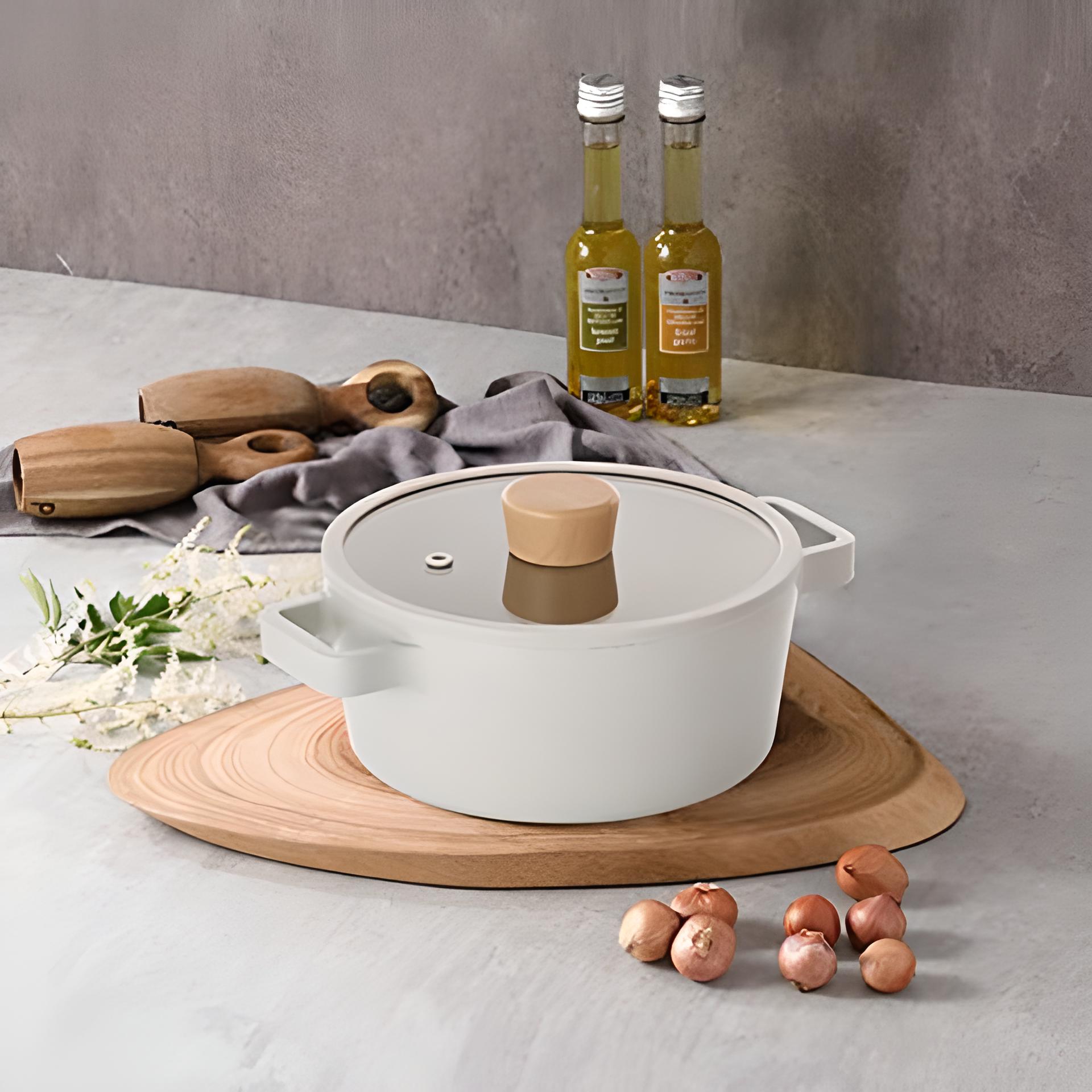 Nồi nông Neoflam Fika 18cm, dung tích 1.5L, trọng lượng 1kg. Hàng có sẵn giao ngay