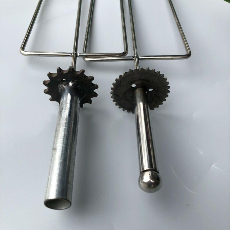 Xiên nướng gà, vịt cho máy quay tự động