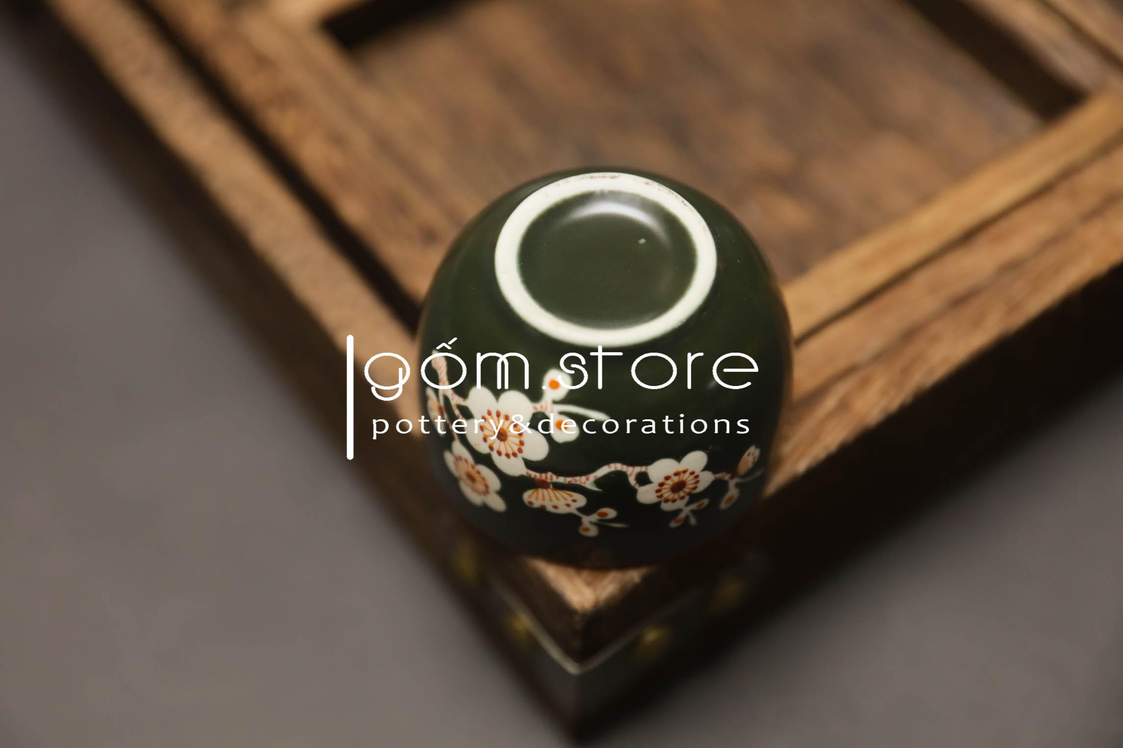 Chén lẻ vẽ tay dòng hoa chìm