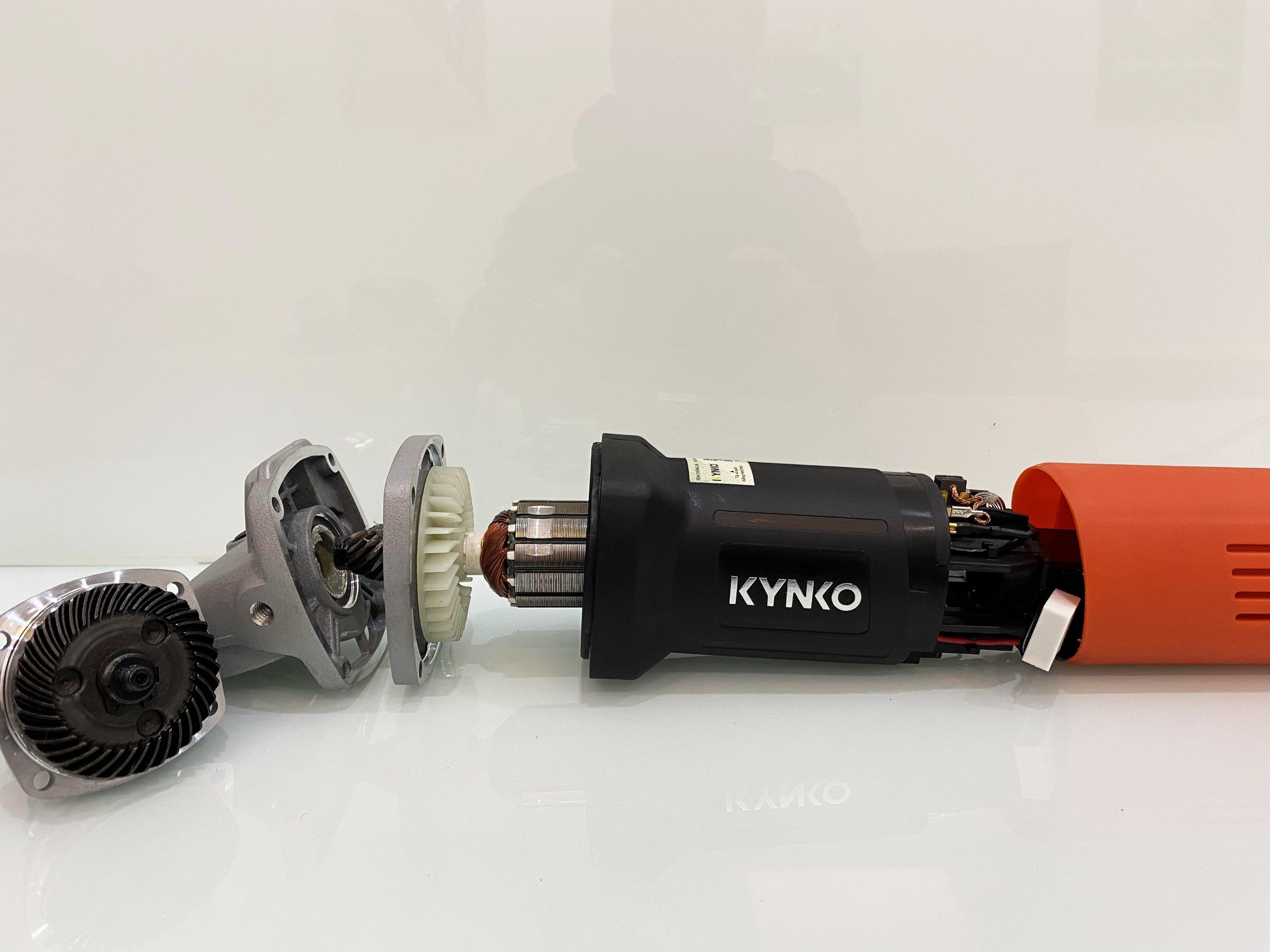 (TẶNG ĐÁ MÀI) Máy mài góc 1 tấc mài góc 100mm Kynko KD57 chính hãng (6571A)