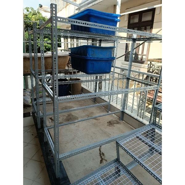 Khung sắt v lỗ 3 tầng .kệ sắt V lỗ đa năng