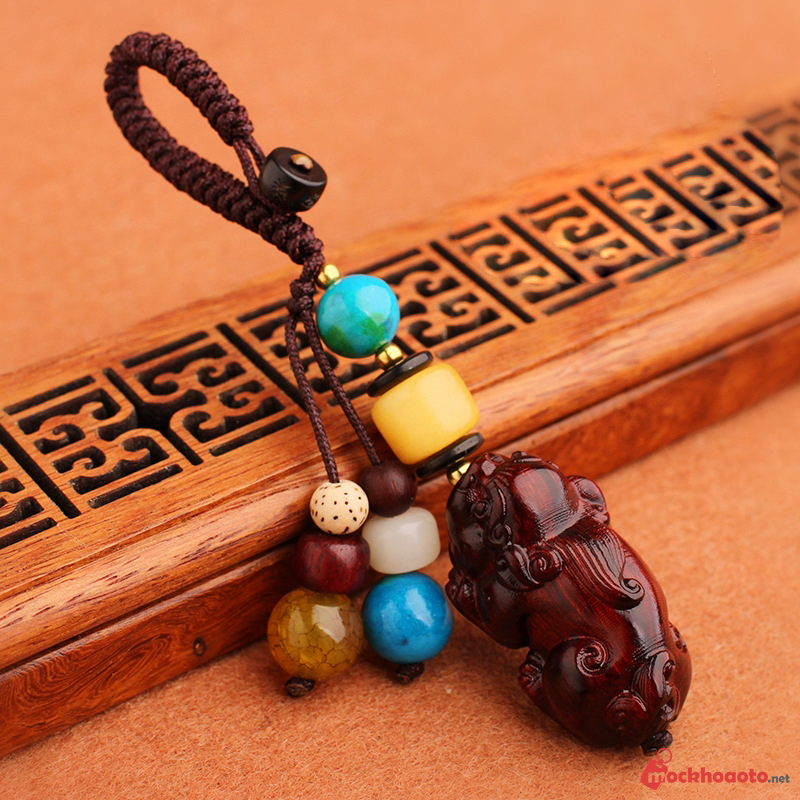 Dây treo phong thủy trên ô tô, dây treo trang trí trên ô tô kỳ lân bằng gỗ rosewood PKXH-172