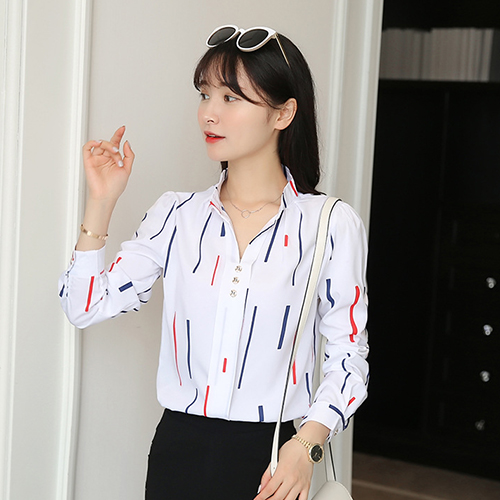 Áo sơ mi nữ công sở Haint boutique, chất vải lụa dài tay cổ V phối cúc SM154