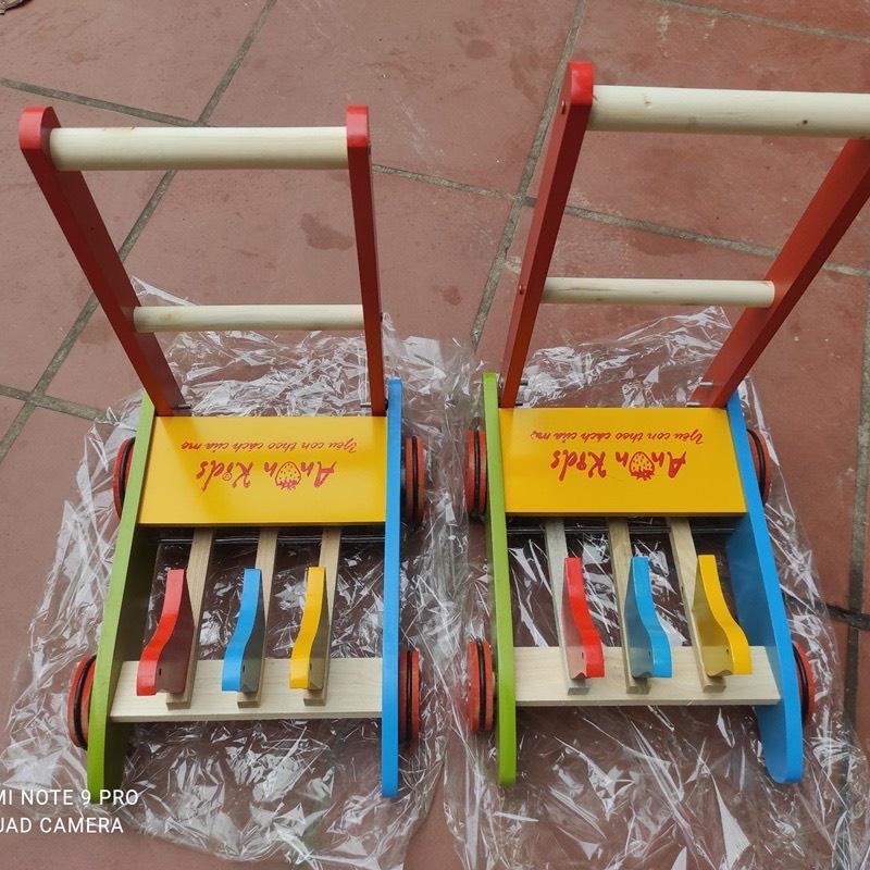 Xe tập đi gỗ - xe gà tập đi hình con gà cho bé