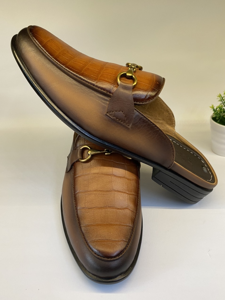 Giày sục Nam Da Bò cao cấp sapo nam trẻ trung năng động Màu Đen-Giày hở gót-S79 Giày SAGO’S