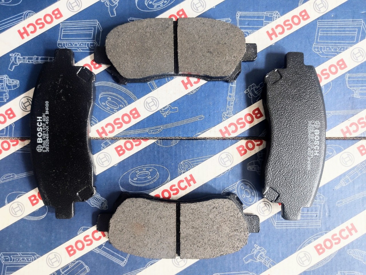 Bố Thắng Trước Bosch Hyundai Kona Creta (2017-2022)