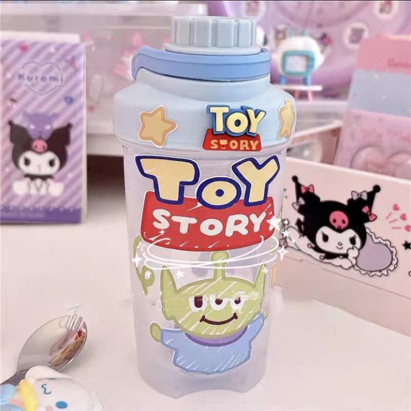 Bình Nước Nhựa 500Ml Hoạt Hình Dễ Thương Đáng Yêu Kèm Sticker