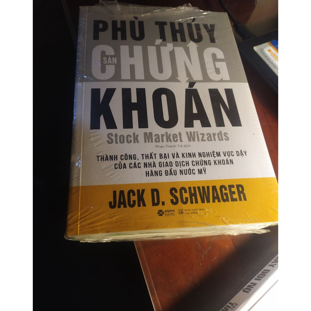Phù Thủy Sàn Chứng Khoán