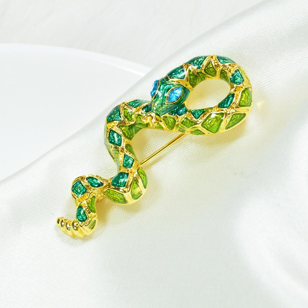Exquisite Corsage Pin Scarf Clip Clothing Jewelry Accessory Snake Shape