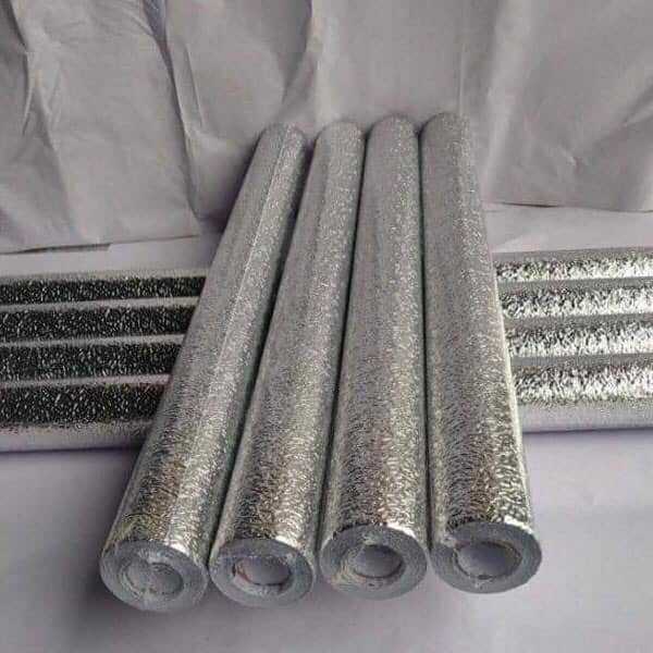 Combo 3 mét giấy bạc tráng nhôm cách nhiệt dán mặt bếp, dán tường nhà bếp chống bám bẩn dầu mỡ lên tường, chống thấm nước, dễ dàng dán và sử dụng