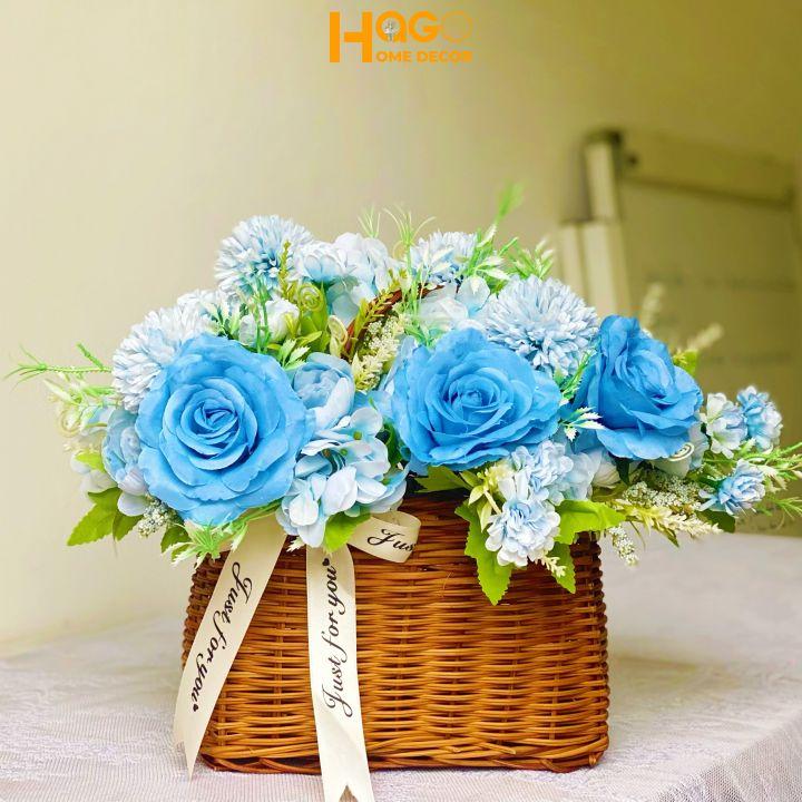 Giỏ cói cắm sẵn hoa hồng mix hoa lá phong cách Hàn Quốc để bàn, làm quà tặng tuyệt đẹp - Màu xanh
