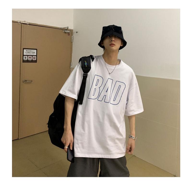 Áo thun tay lỡ BAD trước ngực dáng rộng unisex