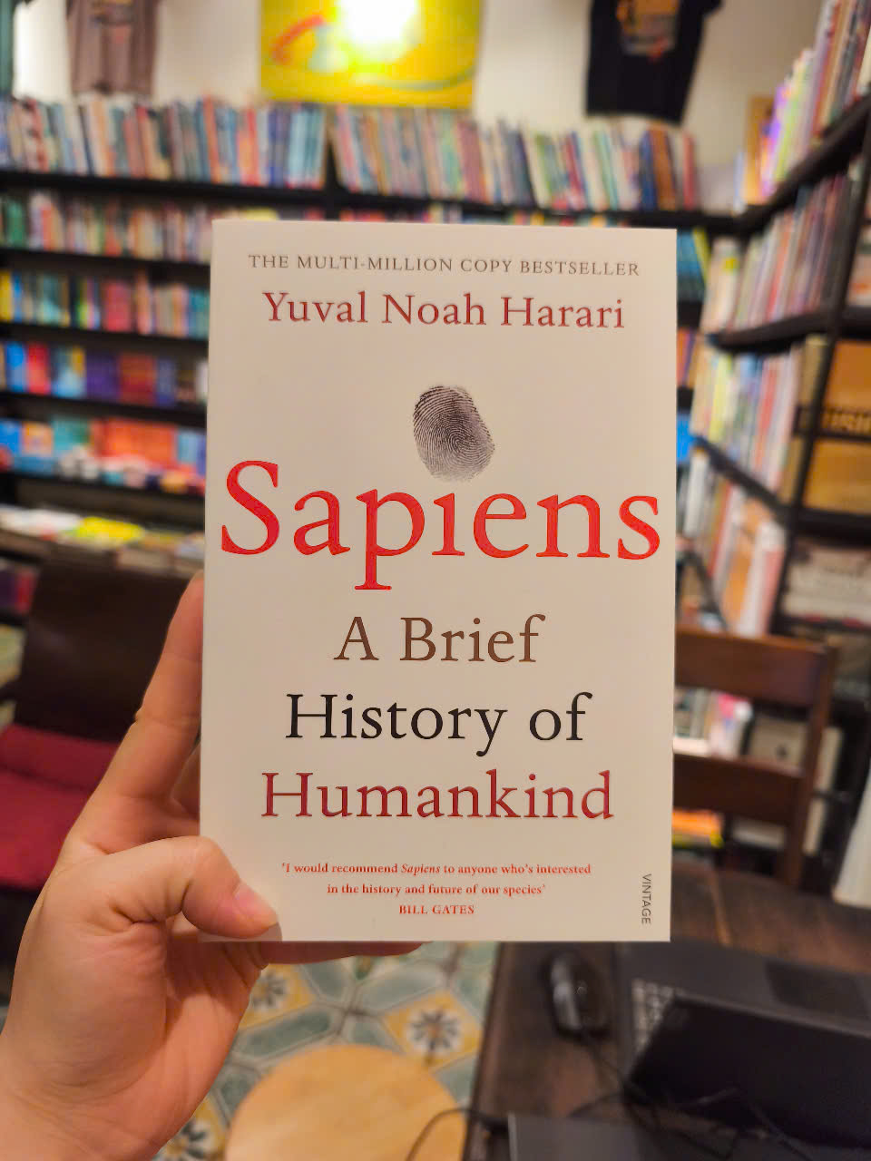 Sách - Sapiens: A Brief History of Humankind by Yuval Noah Harari/Civilization &amp; Culture/Multi-million copy bestseller