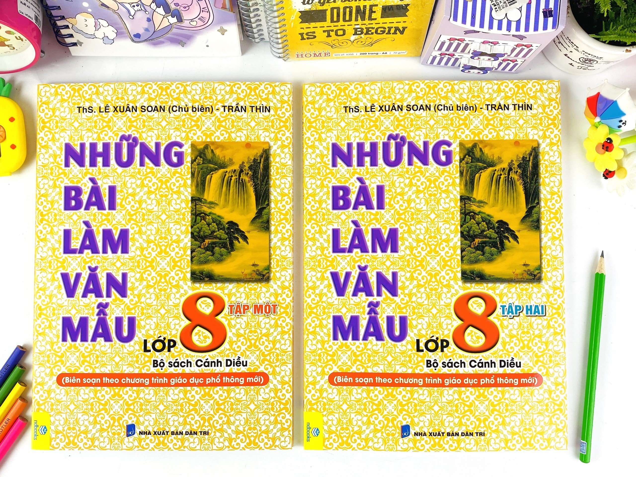 Sách - Combo 2 cuốn Những Bài Làm Văn Mẫu Lớp 8 - Cánh Diều - ndbooks